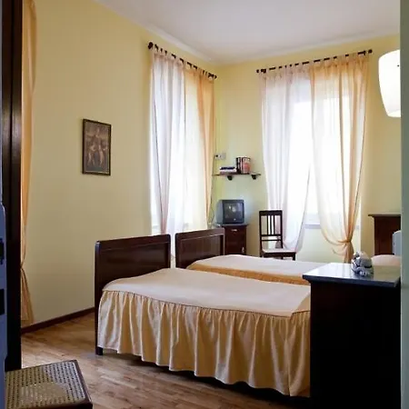 Centrale فندق Tarcento