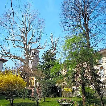 Centrale فندق Tarcento