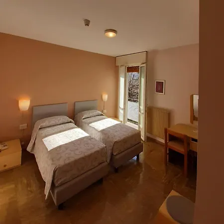 Hotel Centrale 2*